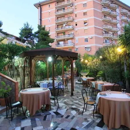 Balconata 2.0 Banqueting &