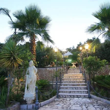 Отель Balconata 2.0 Banqueting & 4*