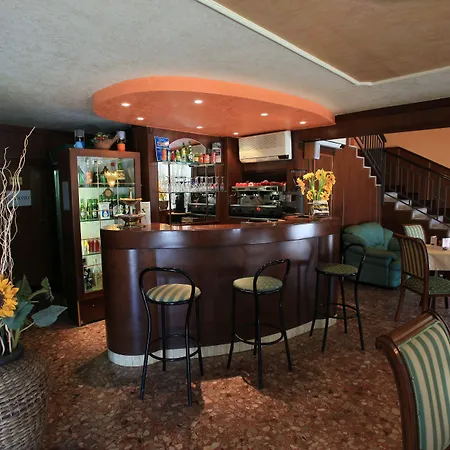 Balconata 2.0 Banqueting & 4* Лучера