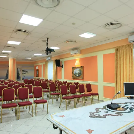 Отель Balconata 2.0 Banqueting & 4*