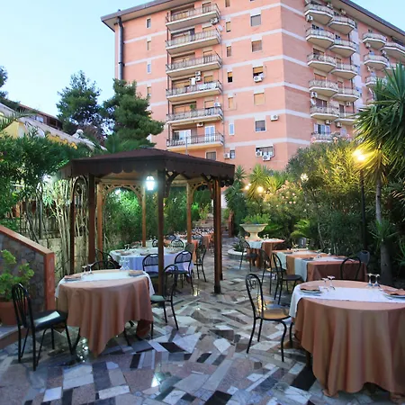 Balconata 2.0 Banqueting & 4*