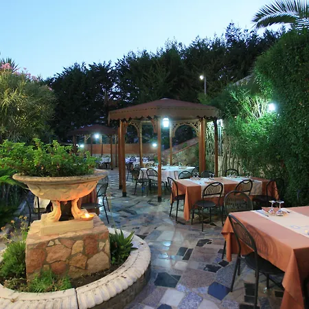 Balconata 2.0 Banqueting & 4* Лучера